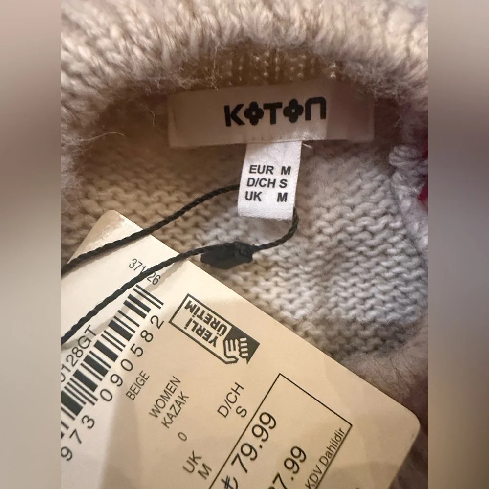 NWT. Koton. Fuzzy Short Sleeve Mock Neck Sweater. Heather Oatmeal. Size Medium.